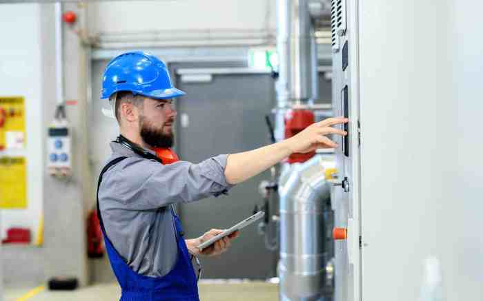 Expert Emergency HVAC Repair | React Industries Expert Emergency HVAC Repair | React Industries